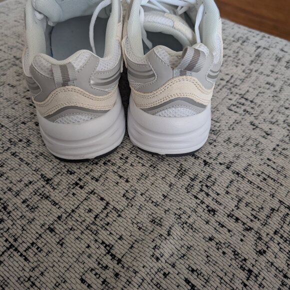 Women's shoes size 10 new - Picture 2 of 4